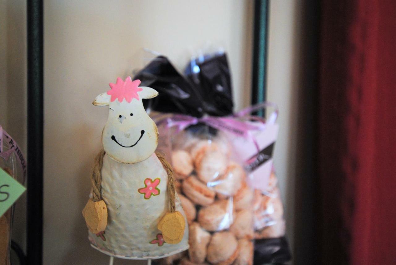 Bed and Breakfast La Janenquelle Sarry  Esterno foto