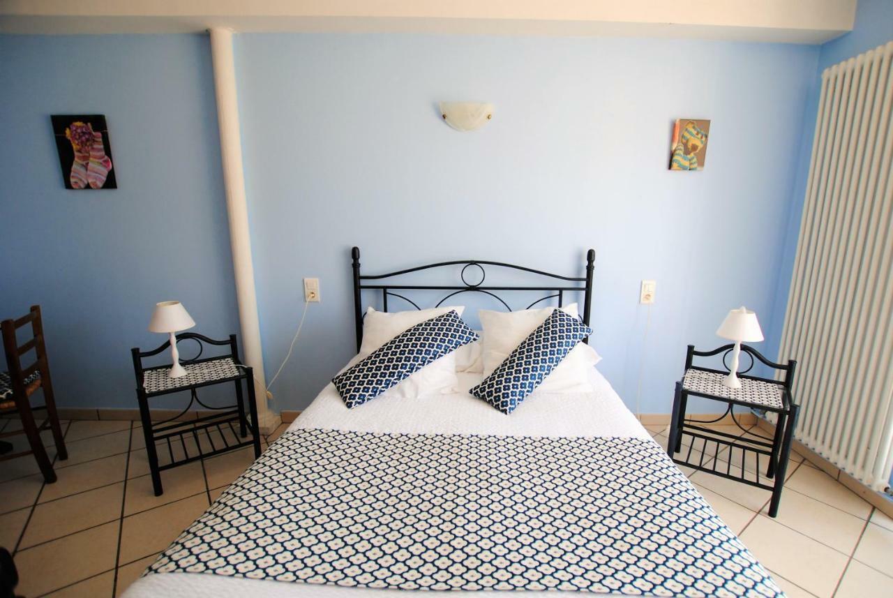 Bed and Breakfast La Janenquelle Sarry  Esterno foto