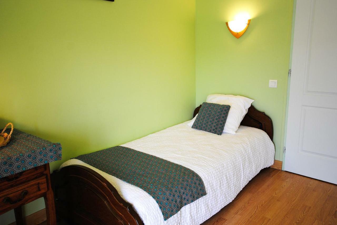 Bed and Breakfast La Janenquelle Sarry  Esterno foto