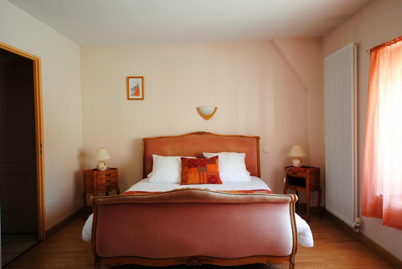 Bed and Breakfast La Janenquelle Sarry  Esterno foto