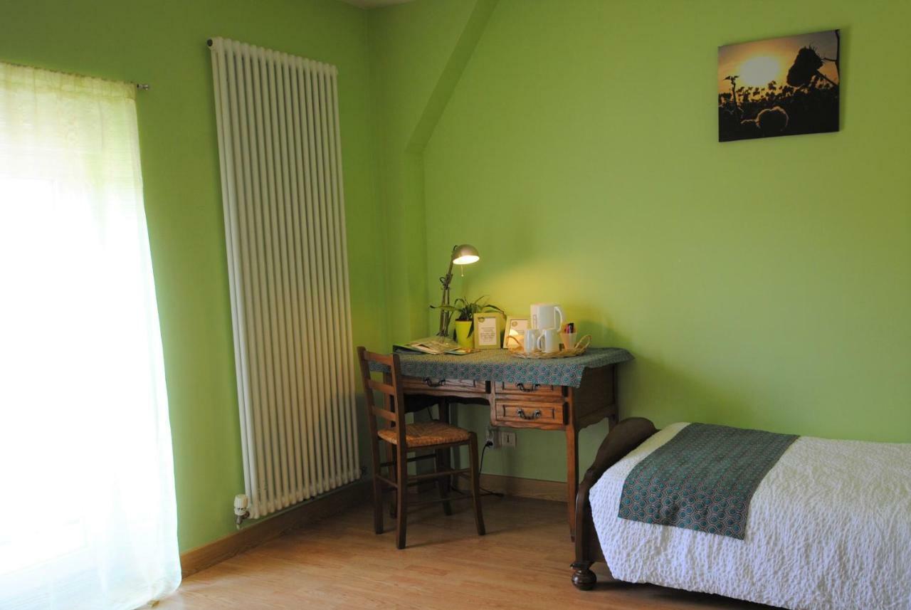 Bed and Breakfast La Janenquelle Sarry  Esterno foto