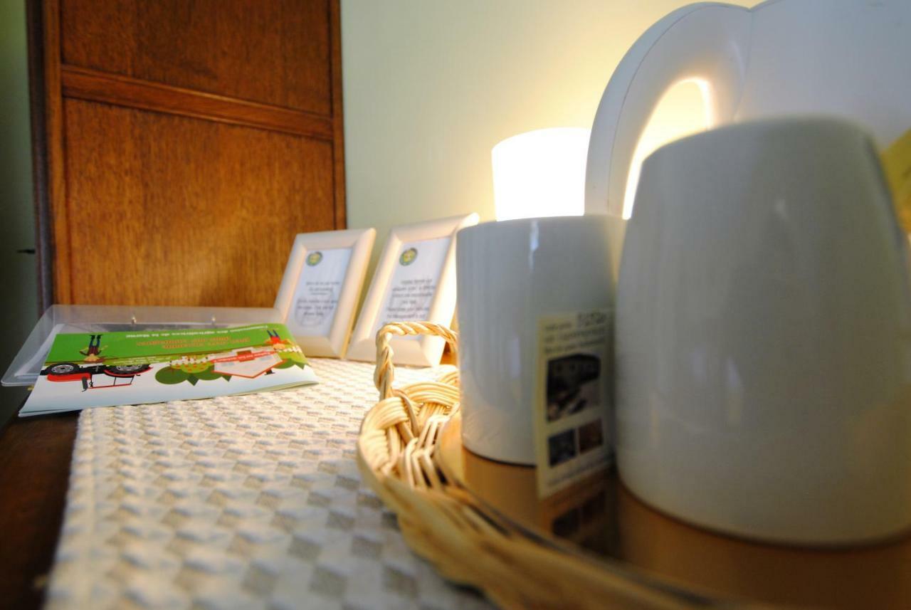Bed and Breakfast La Janenquelle Sarry  Esterno foto